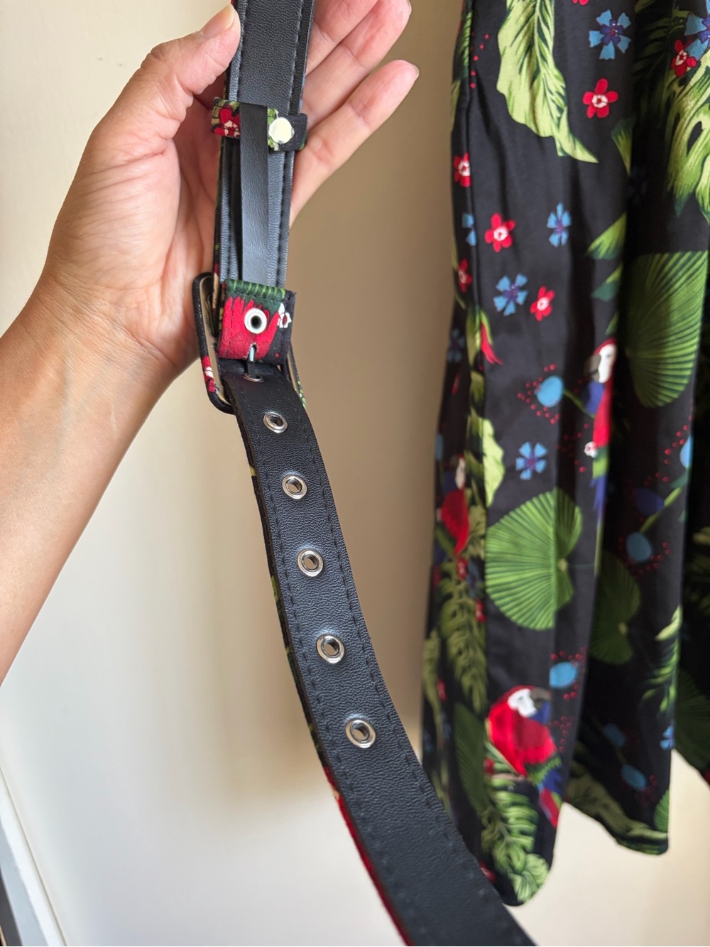 Collectif Black Dress Tropical Print Parrots UK 10 US Small Matching tote & belt - Picture 16 of 16